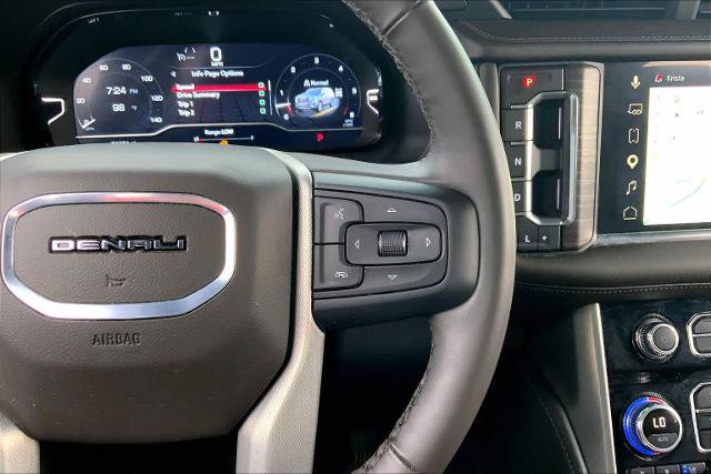 Used 2024 GMC Yukon XL Denali AWD/4WD image 25
