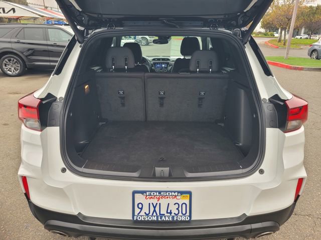 Used 2023 Chevrolet TrailBlazer RS w/ Sun and Liftgate Package image 8