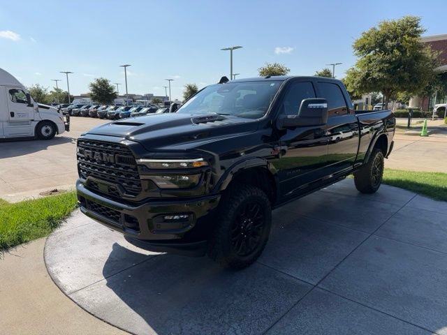 Used 2025 RAM 2500 Limited AWD/4WD image 3