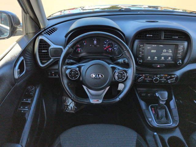 Used 2021 Kia Soul GT-Line FWD image 16