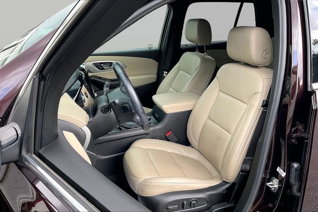 Used 2022 Chevrolet Traverse LT w/ LPO, Cargo Package AWD/4WD image 25