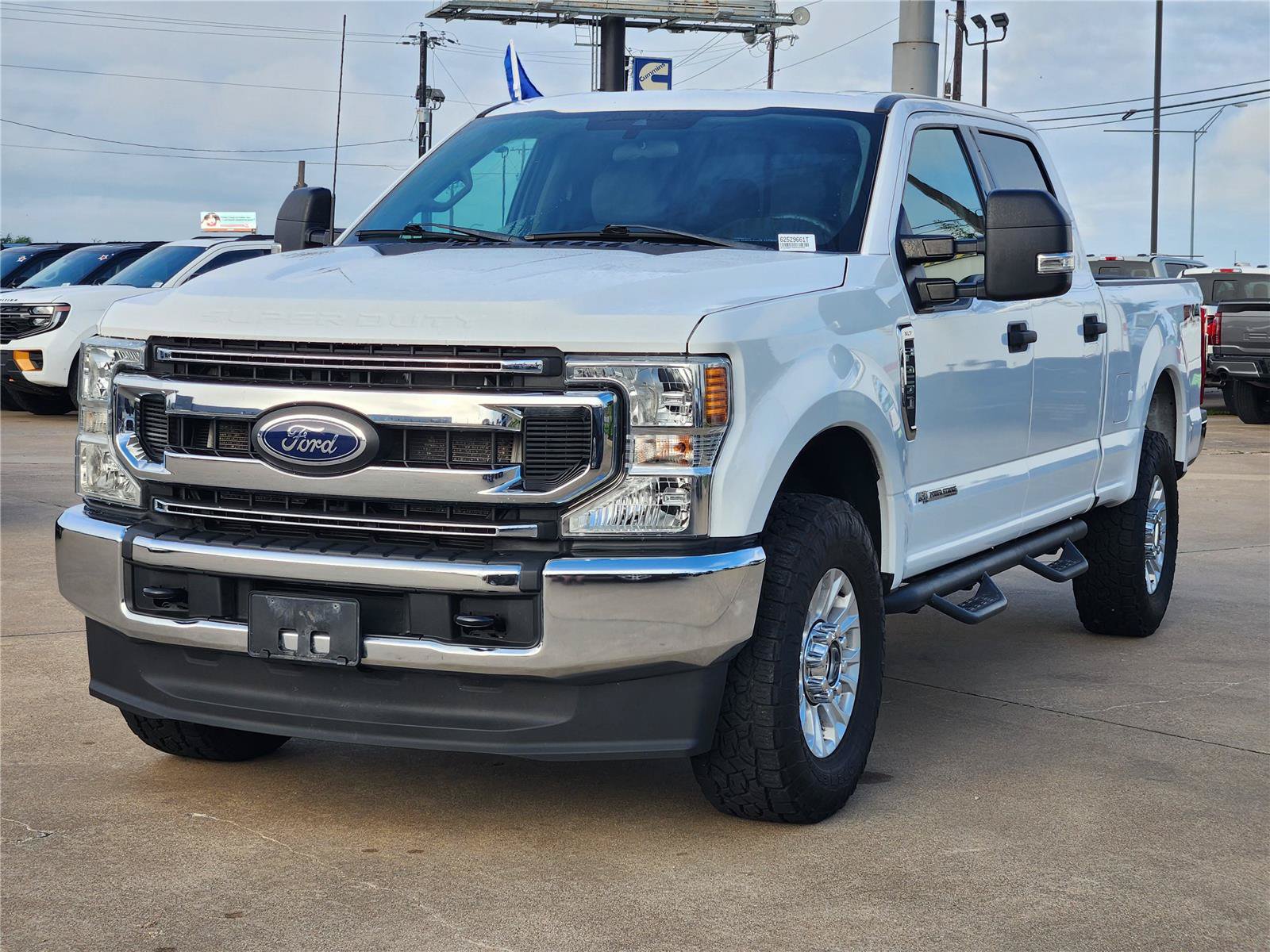 Certified 2022 Ford F250 XLT w/ FX4 Off-Road Package AWD/4WD image 2