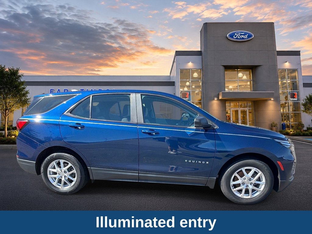 Used 2022 Chevrolet Equinox LS FWD image 9