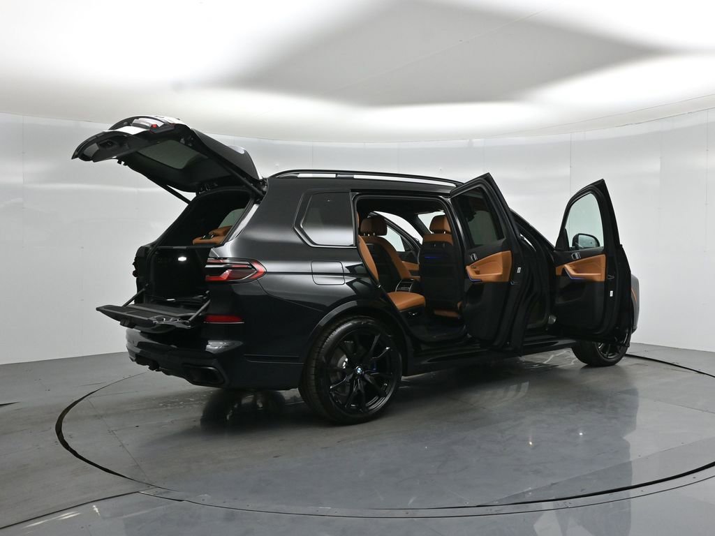 Used 2026 BMW X7 xDrive40i w/ Executive Package AWD/4WD image 5