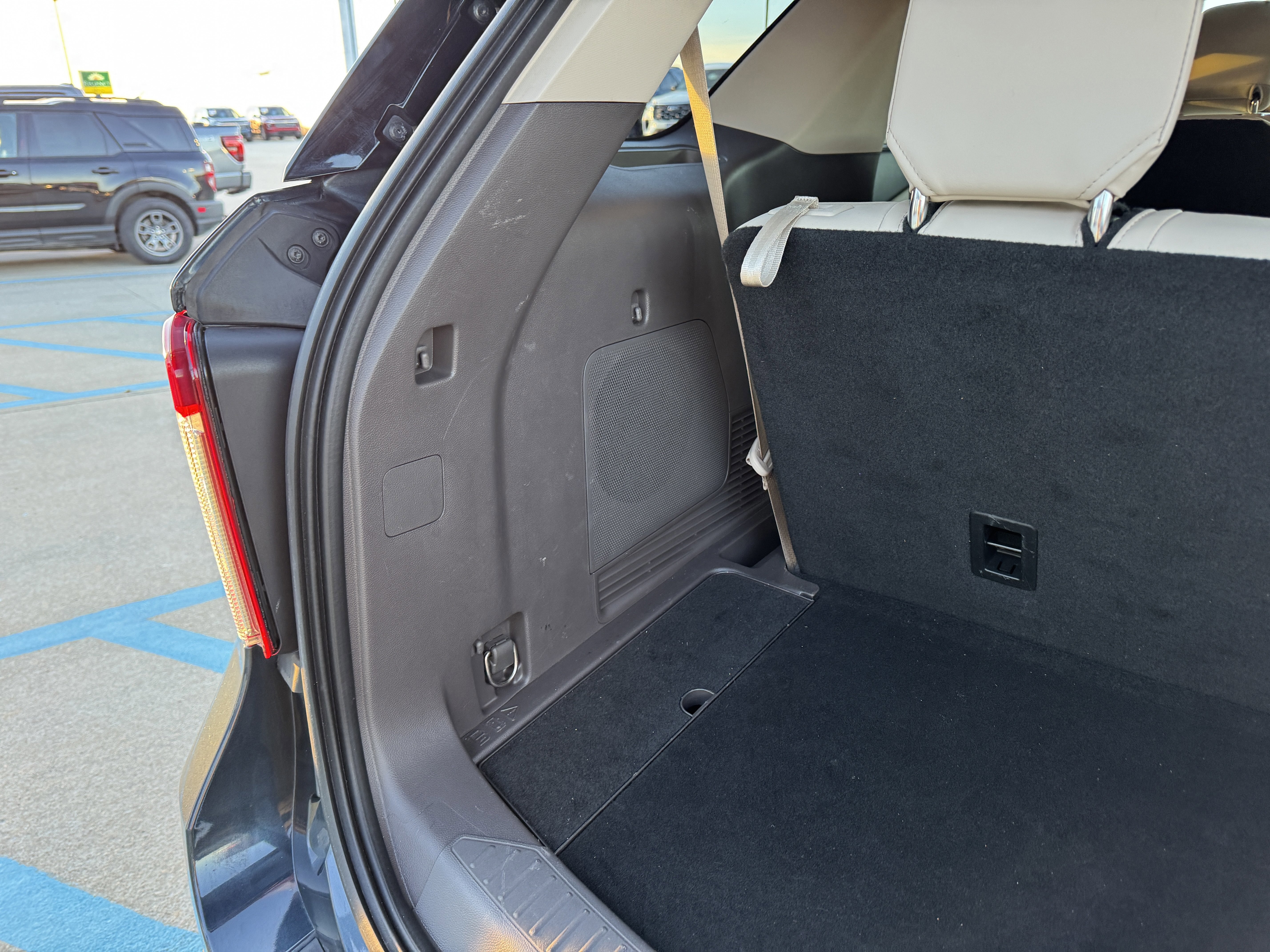 Certified 2022 Ford Explorer Platinum w/ Equipment Group 601A image 42