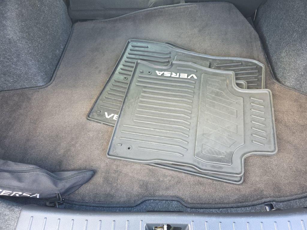 Used 2024 Nissan Versa SR w/ Trunk Package image 11