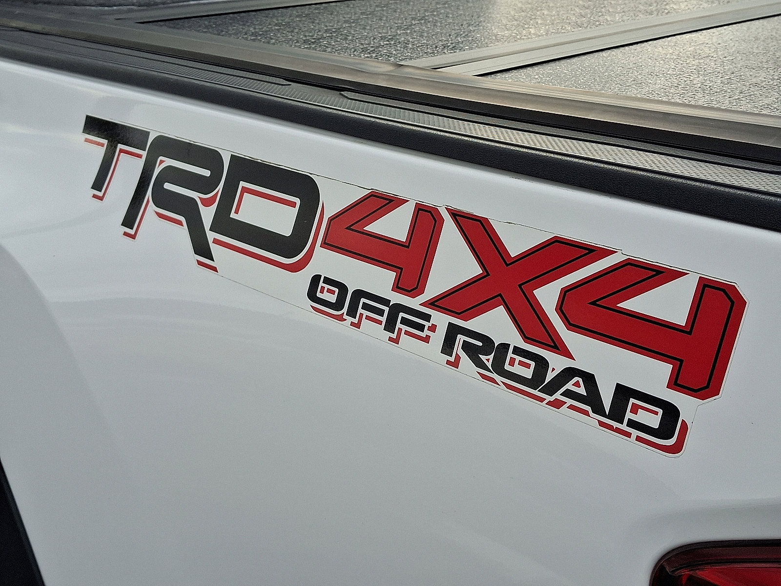 Used 2017 Toyota Tacoma TRD Off-Road image 31