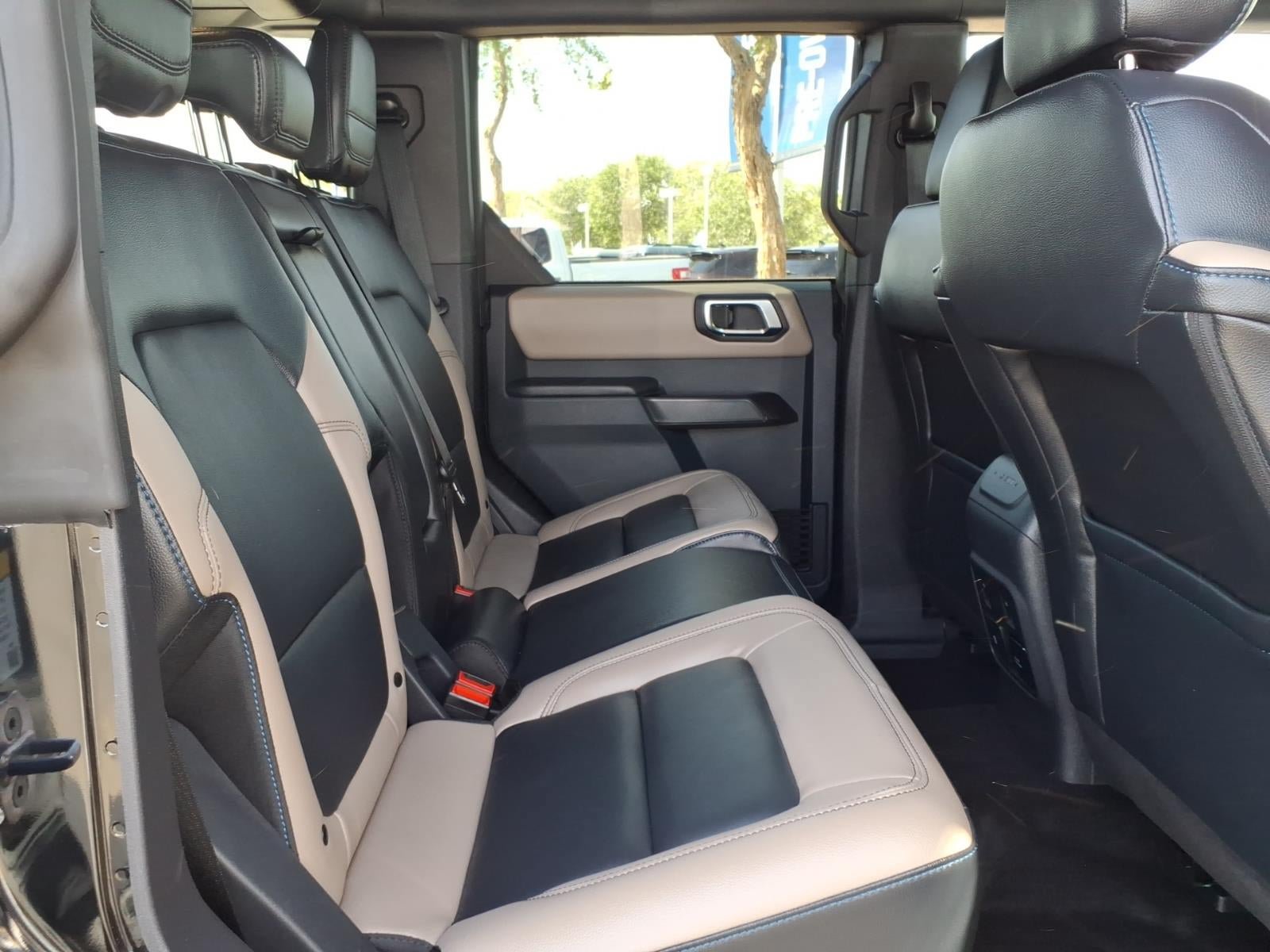 Certified 2024 Ford Bronco Wildtrak AWD/4WD image 14