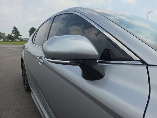 Used 2024 Toyota Camry XSE FWD image 5