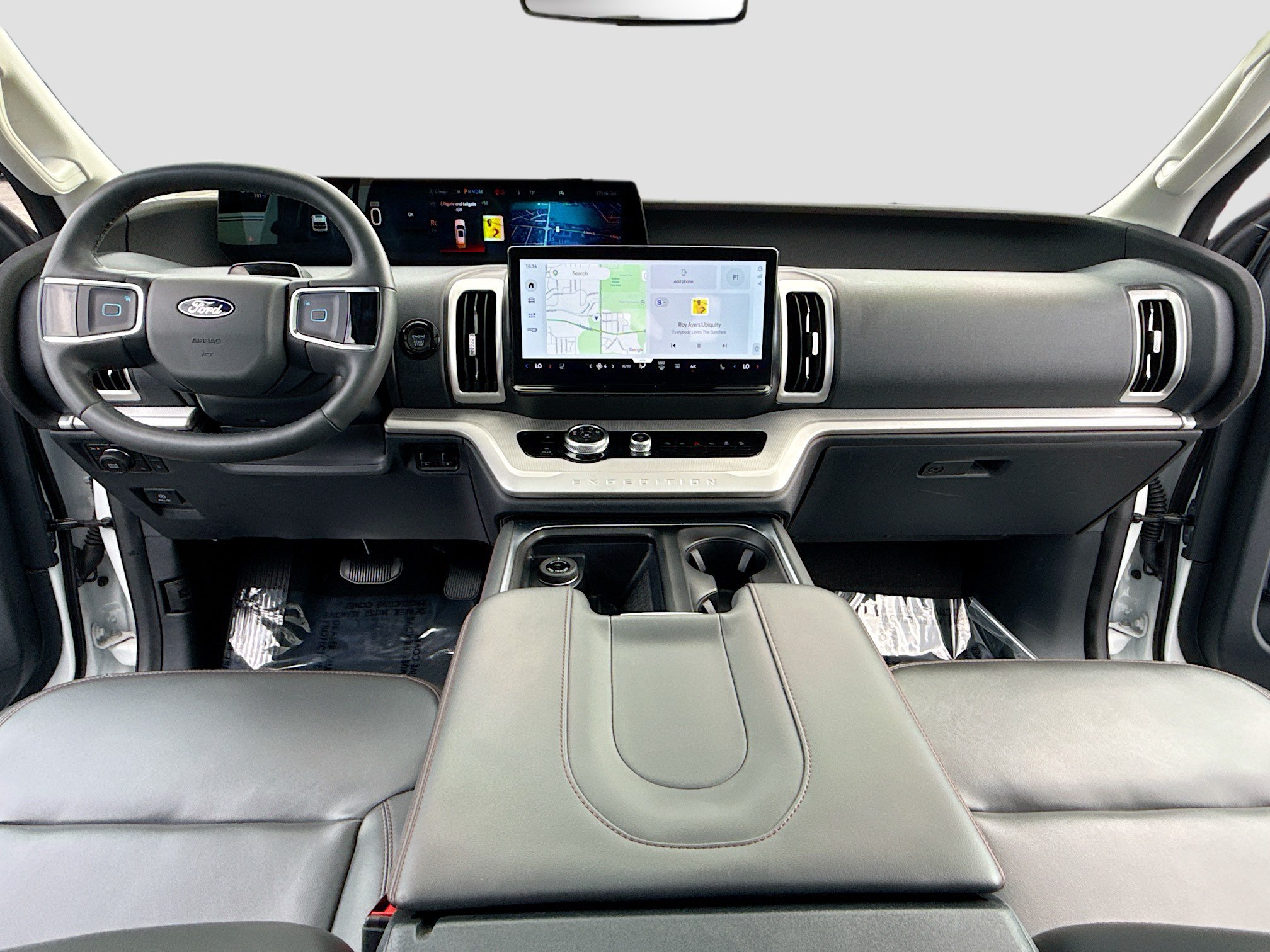 Certified 2025 Ford Expedition Active AWD/4WD image 3