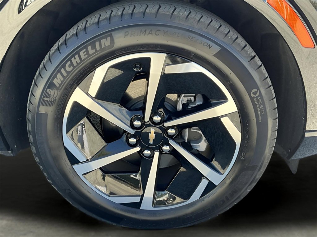 Used 2025 Chevrolet Equinox EV LT image 16