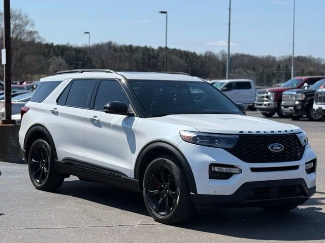 Certified 2024 Ford Explorer ST w/ Equipment Group 401A image 11