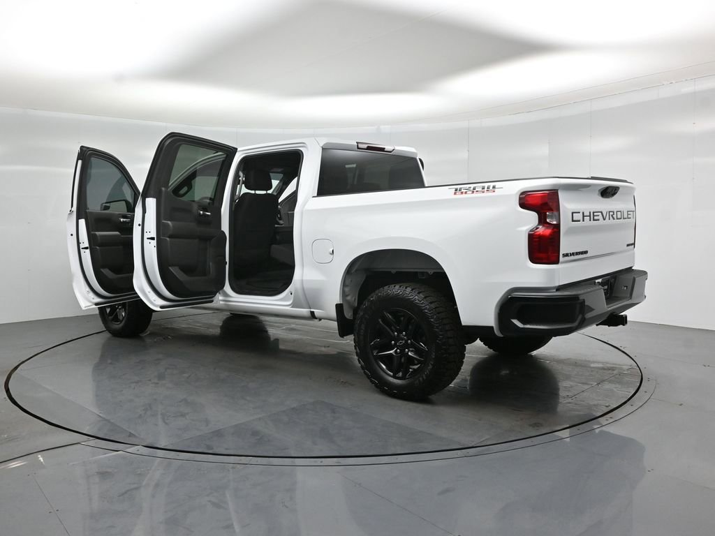Used 2024 Chevrolet Silverado 1500 Custom Trail Boss w/ LPO, Dark Essentials Package AWD/4WD image 35