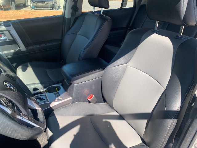 Used 2022 Toyota 4Runner SR5 Premium w/ Moonroof Package AWD/4WD image 10