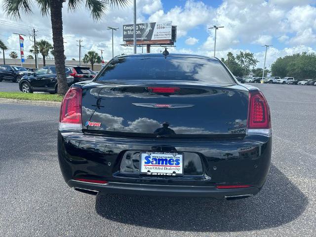 Used 2023 Chrysler 300 S RWD image 4