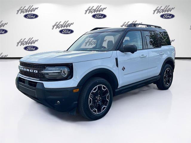 Certified 2025 Ford Bronco Sport Outer Banks w/ Outer Banks Tech Package+ AWD/4WD image 3