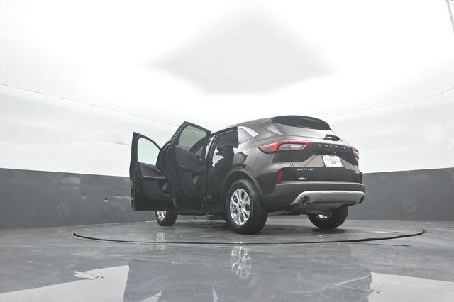 Certified 2023 Ford Escape Active AWD/4WD image 47