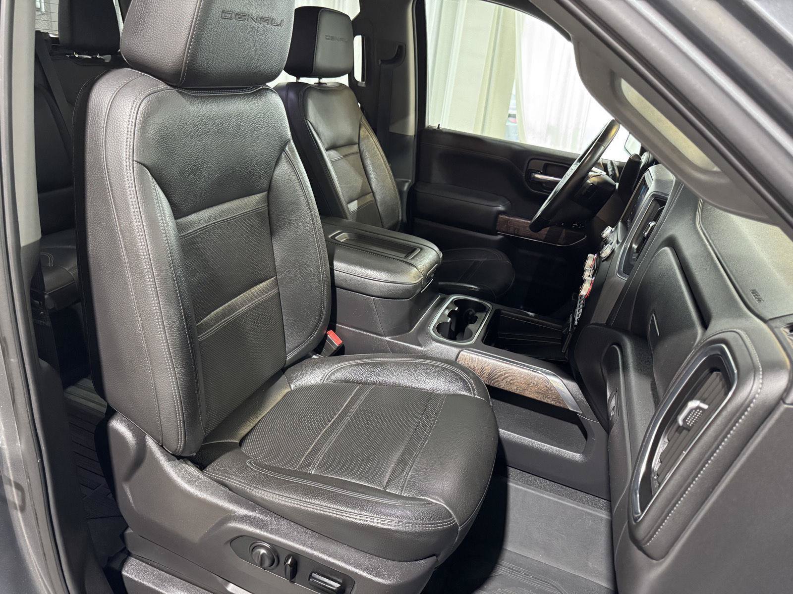 Used 2020 GMC Sierra 1500 Denali w/ Denali Ultimate Package AWD/4WD image 25
