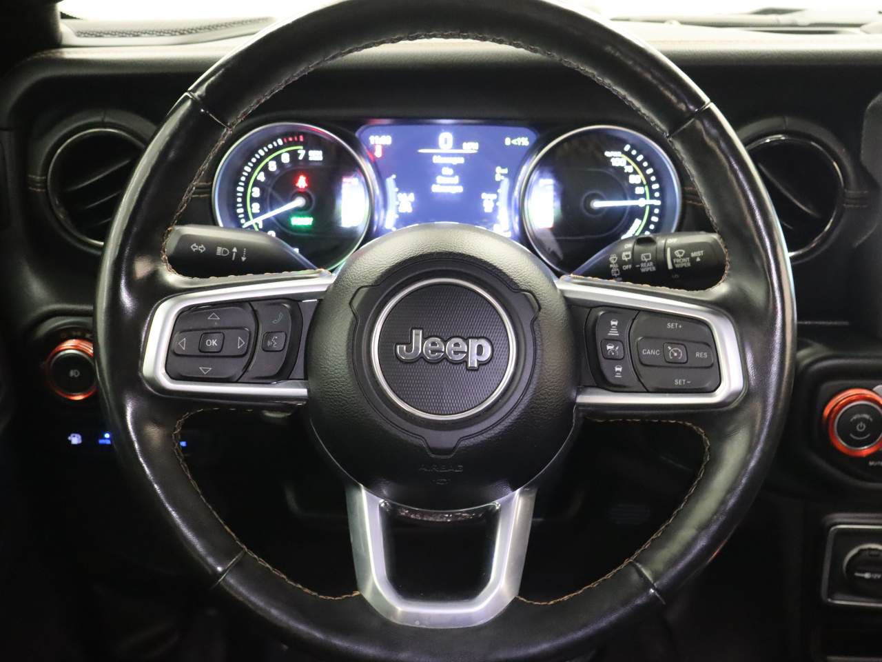 Used 2021 Jeep Wrangler Unlimited Sahara AWD/4WD image 14