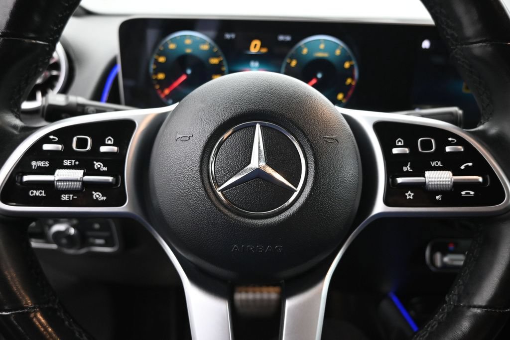 Used 2021 Mercedes-Benz GLB 250 image 11