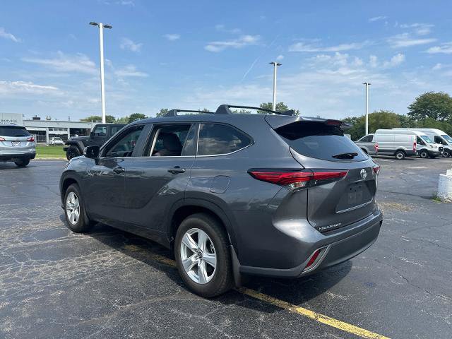 Used 2023 Toyota Highlander L FWD image 6