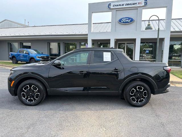 Used 2022 Hyundai Santa Cruz SEL w/ Activity Package AWD/4WD image 2