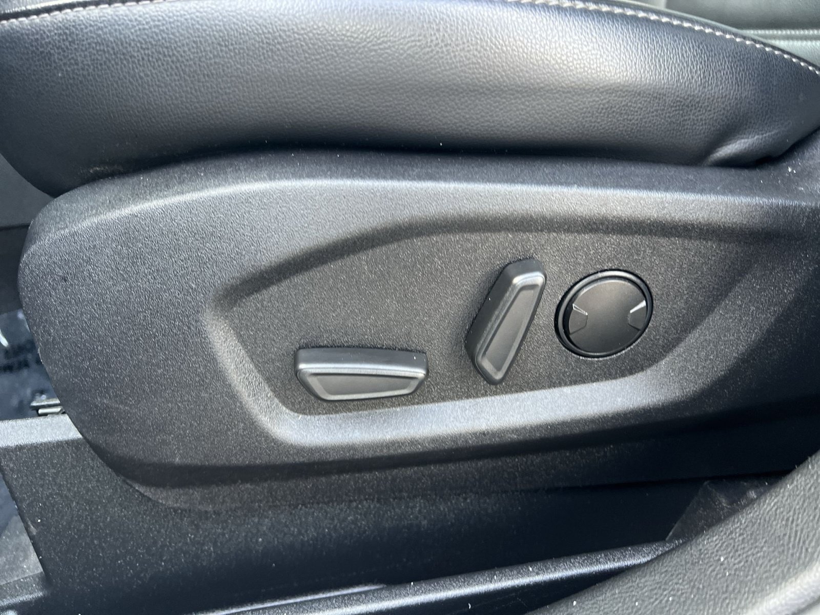 Certified 2024 Ford Edge SEL AWD/4WD image 14