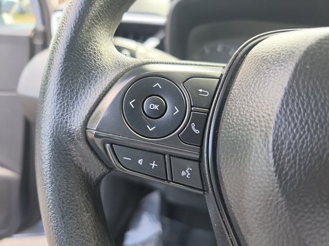 Used 2025 Toyota Corolla LE FWD image 22