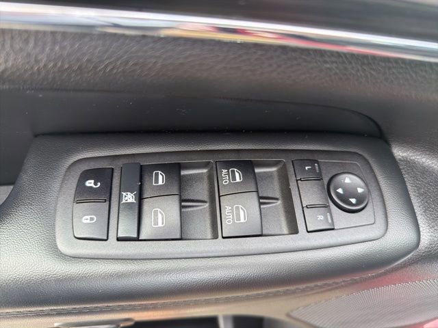 Used 2022 Jeep Grand Cherokee Limited image 10