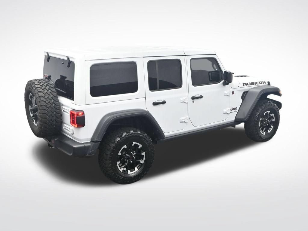 Used 2025 Jeep Wrangler Unlimited Rubicon w/ Convenience Group AWD/4WD image 35