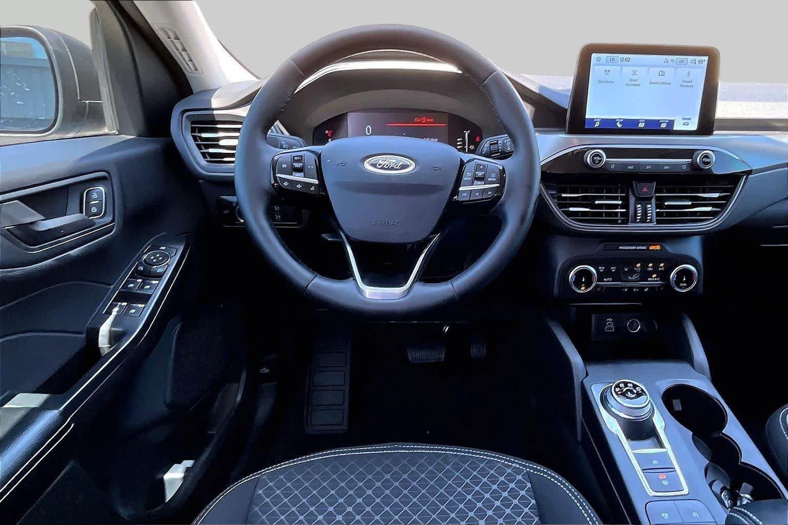 Certified 2024 Ford Escape Active w/ Cold Weather Package FWD image 6