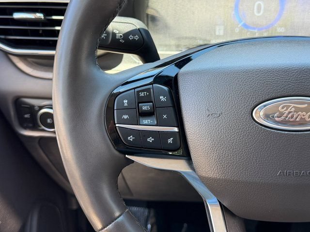 Certified 2023 Ford Explorer Platinum w/ Technology Package AWD/4WD image 34