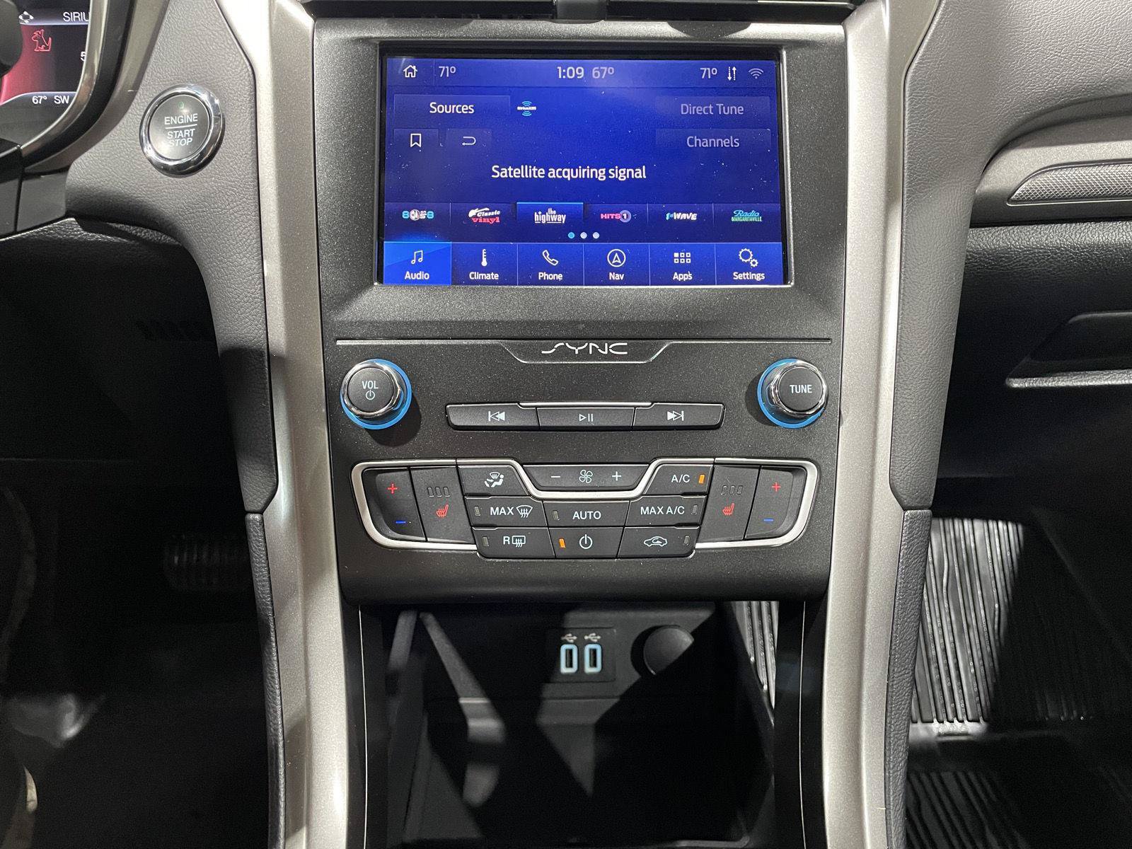 Certified 2020 Ford Fusion SE AWD/4WD image 31