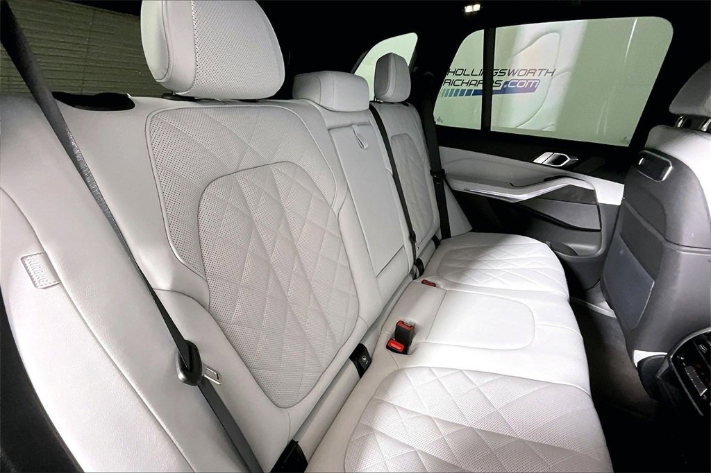 Used 2025 BMW X5 sDrive40i w/ Climate Comfort Package image 21