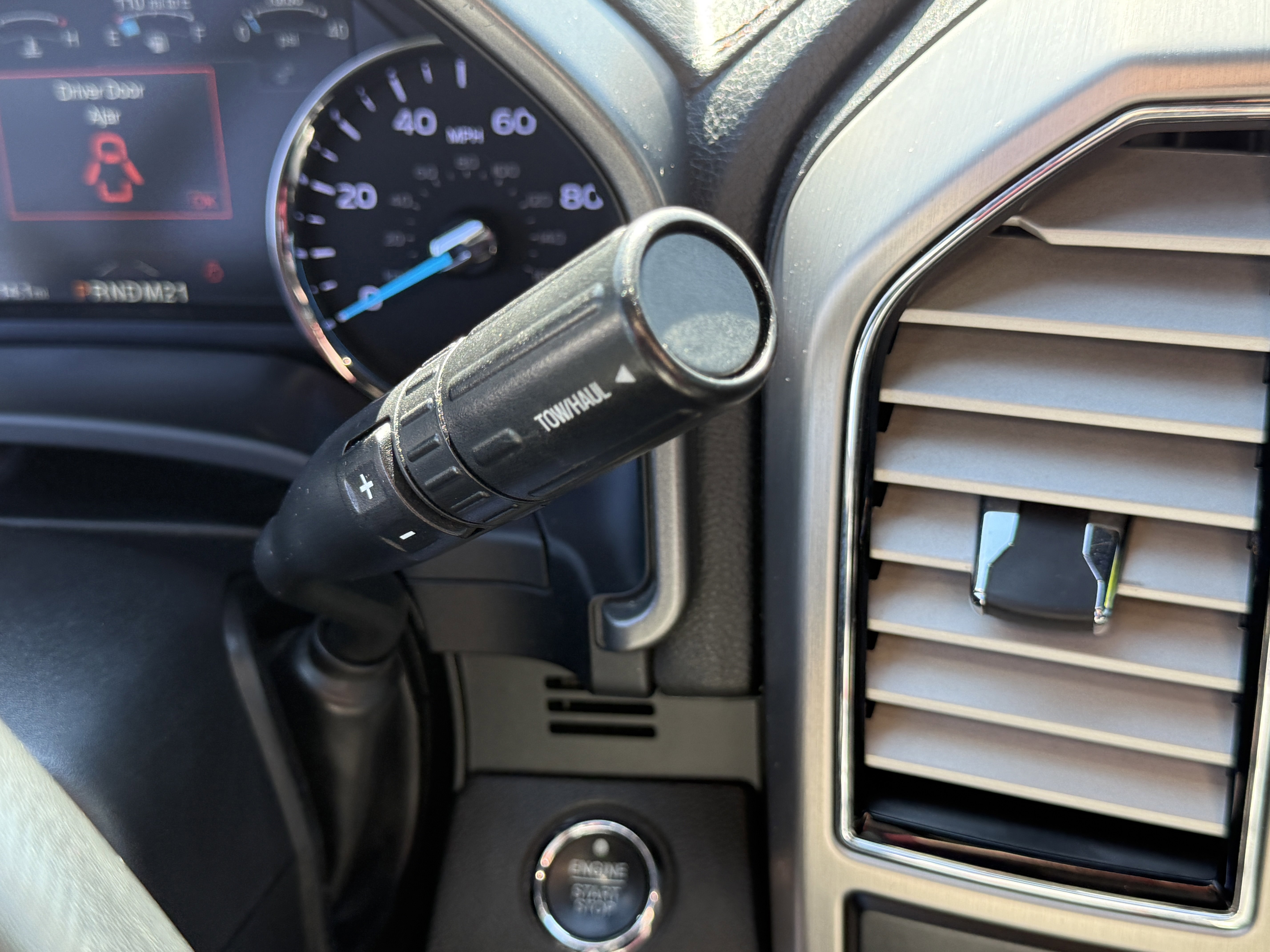 Certified 2018 Ford F250 Platinum w/ Platinum Ultimate Package image 24