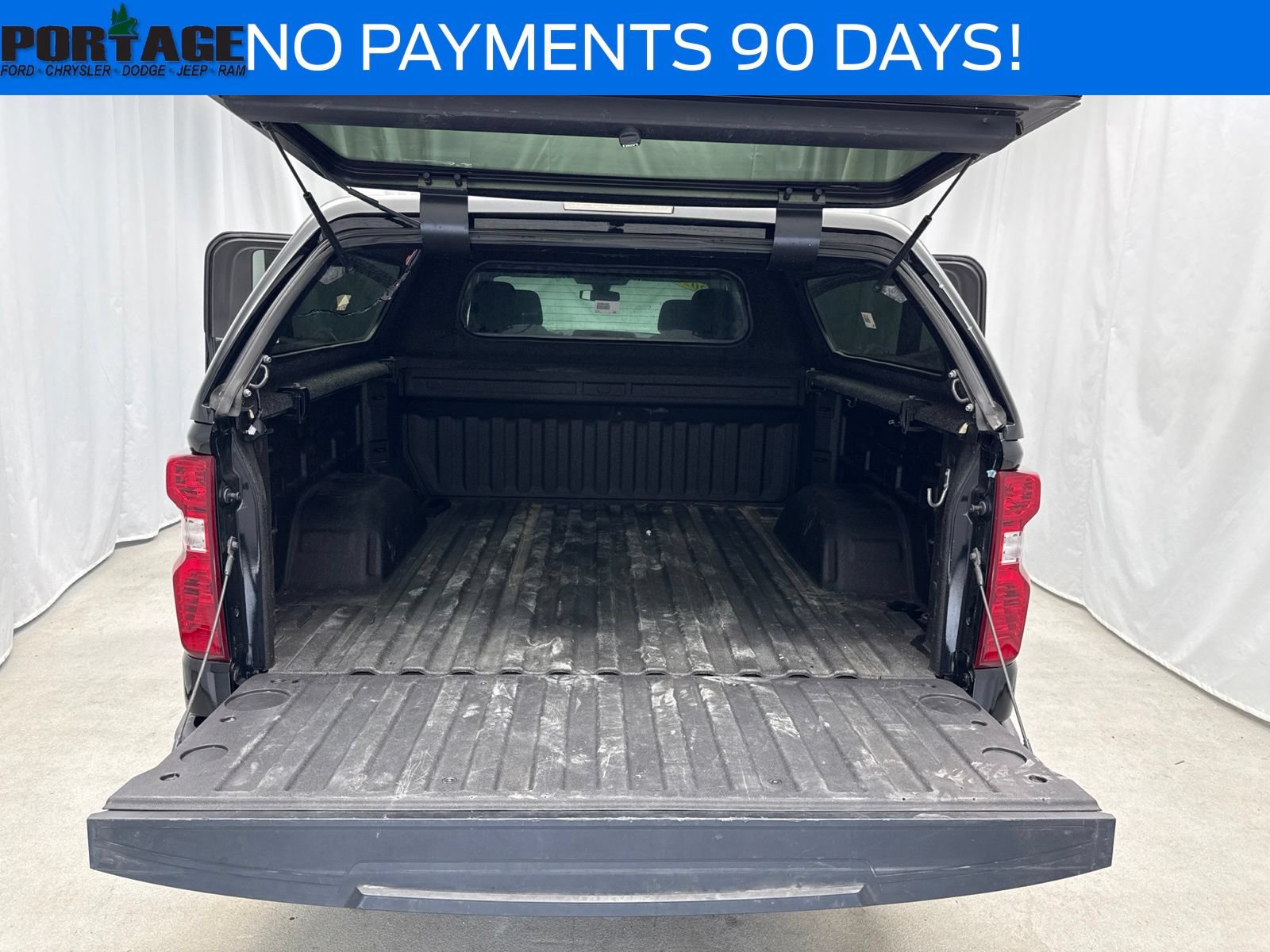 Used 2020 Chevrolet Silverado 1500 LT w/ Convenience Package AWD/4WD image 35