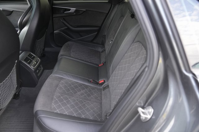 Used 2019 Audi S4 Premium Plus w/ Premium Plus Package image 13