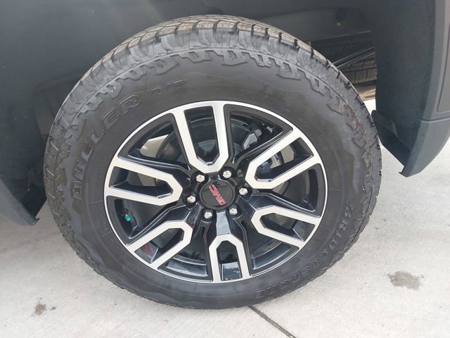 Used 2025 GMC Sierra 1500 AT4 w/ AT4 Premium Package image 32