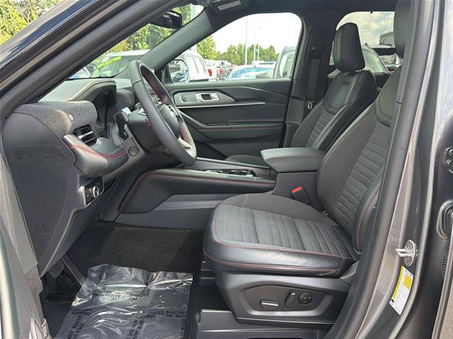 Certified 2025 Ford Explorer ST-Line w/ Premium Package AWD/4WD image 9