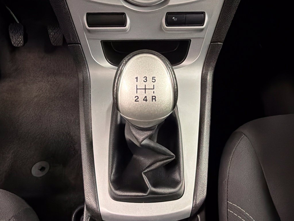 Certified 2018 Ford Fiesta SE FWD image 15