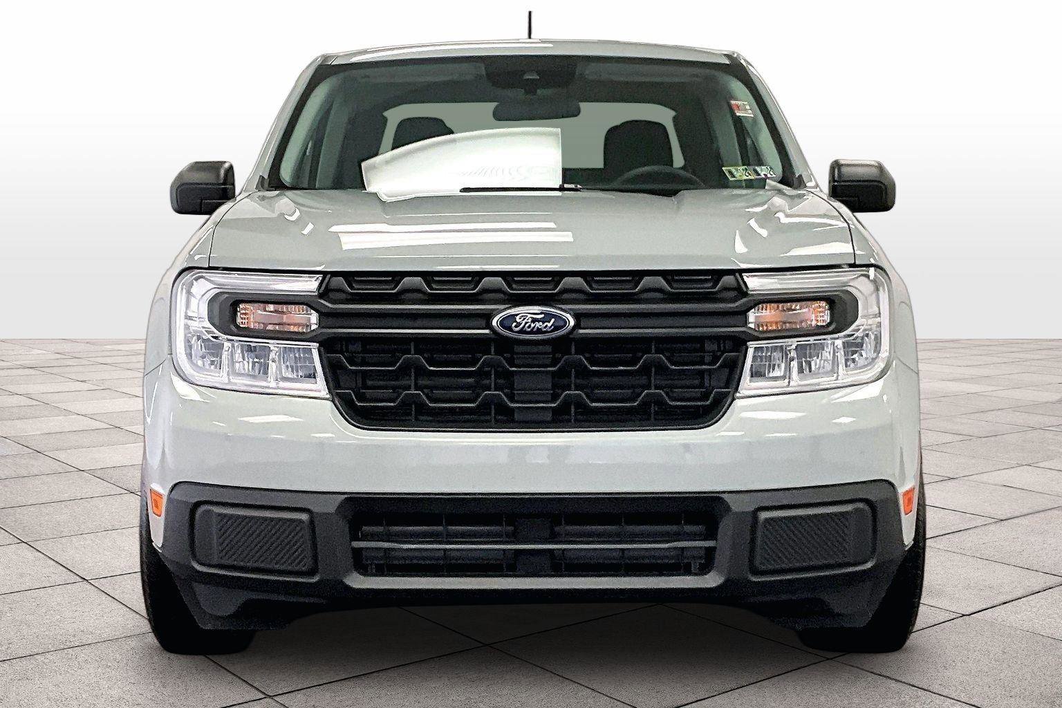 Certified 2024 Ford Maverick XL image 3