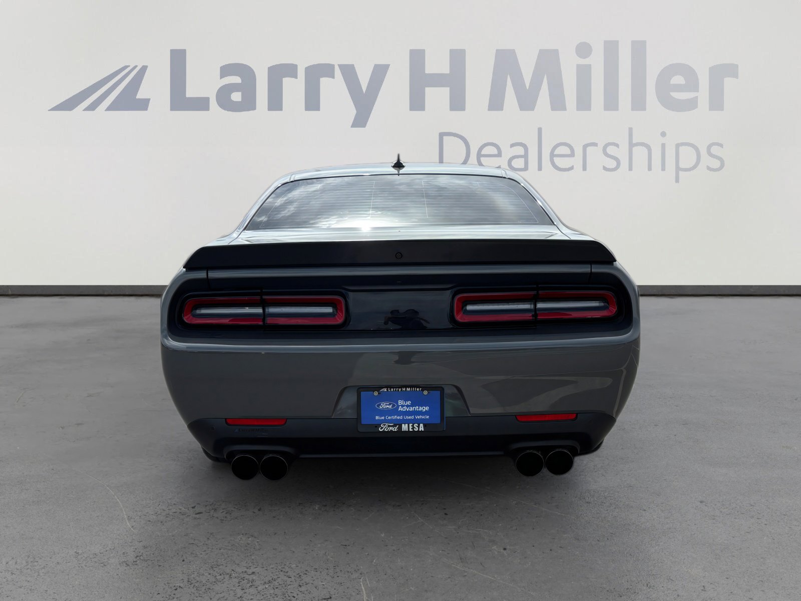 Used 2023 Dodge Challenger SRT Hellcat w/ Driver Convenience Group image 4