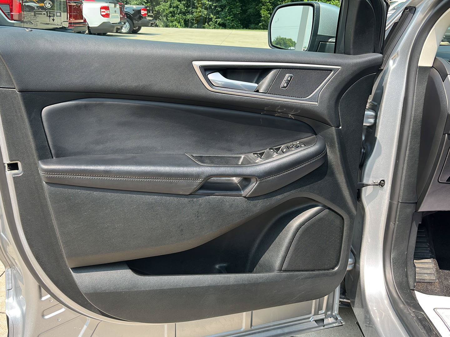 Certified 2023 Ford Edge SEL AWD/4WD image 12