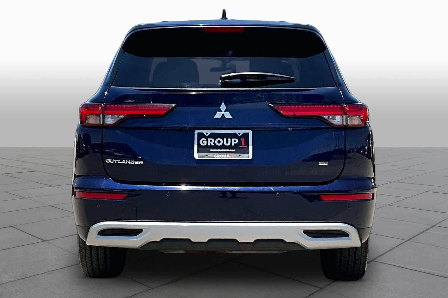 Used 2024 Mitsubishi Outlander SE AWD/4WD image 5