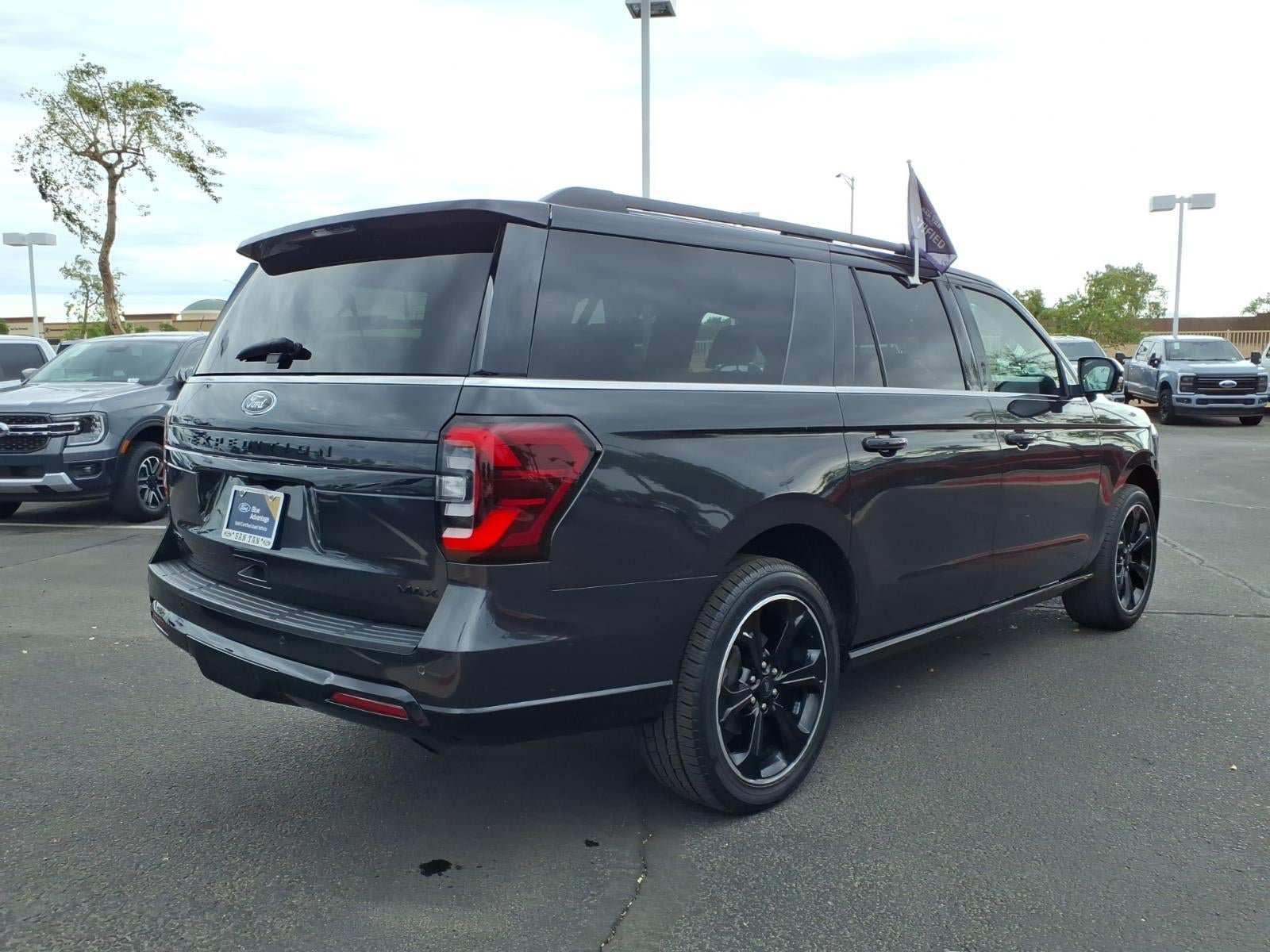 Certified 2023 Ford Expedition Max Limited AWD/4WD image 4