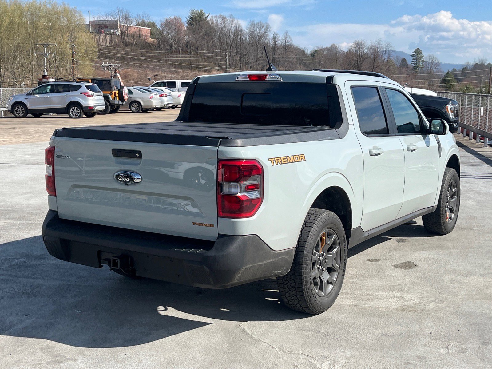 Certified 2023 Ford Maverick Tremor w/ Tremor Off-Road Package image 3