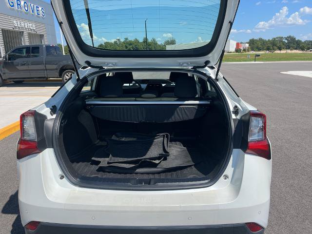 Used 2019 Toyota Prius LE AWD/4WD image 9