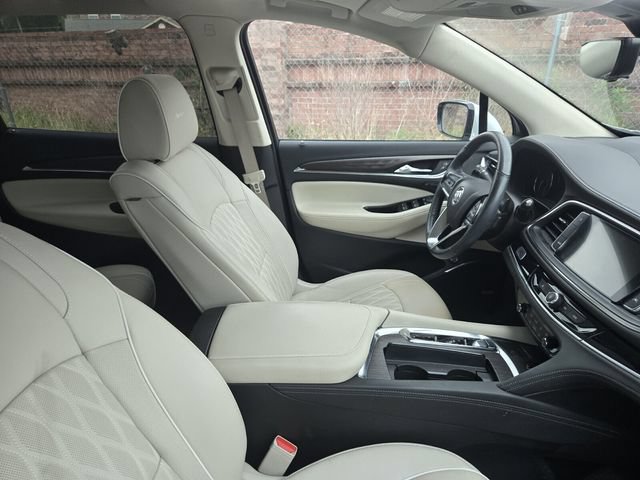 Used 2024 Buick Enclave Avenir w/ Avenir Technology Package FWD image 9