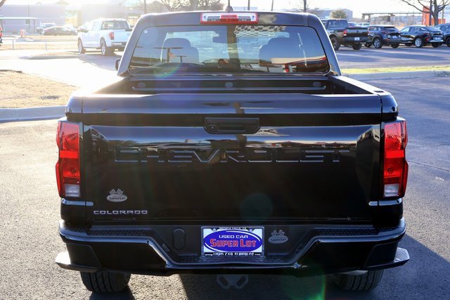 Used 2024 Chevrolet Colorado W/T image 13