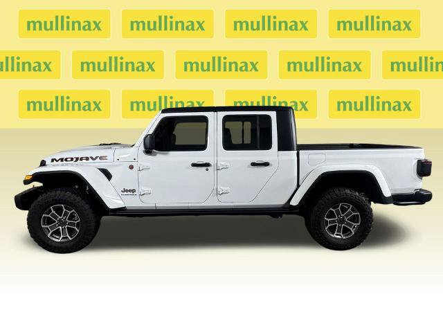 Used 2025 Jeep Gladiator Mojave w/ Steel Bumper Group AWD/4WD image 12